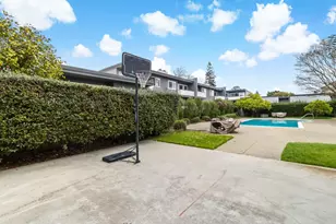 530 Leahy St, Redwood City, CA 94061 - Photo 43