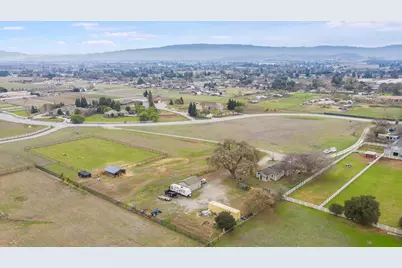 2015 Trumar Ln, Gilroy, CA 95020 - Photo 21