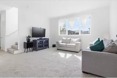 704 Gabilan Dr, Soledad, CA 93960 - Photo 9