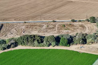 26000 Encinal, Salinas, CA 93908 - Photo 9