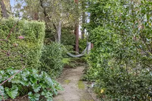 2 Somerset Ln, Atherton, CA 94027 - Photo 47