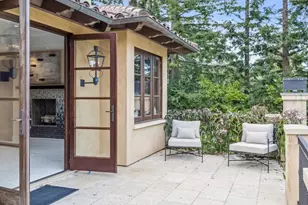 2 Somerset Ln, Atherton, CA 94027 - Photo 25