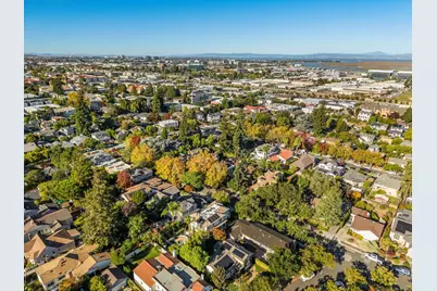 926 Rosewood Ave, San Carlos, CA 94070 - Photo 55