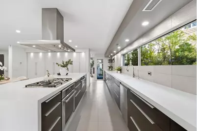 129 Lowell Ave, Palo Alto, CA 94301 - Photo 17