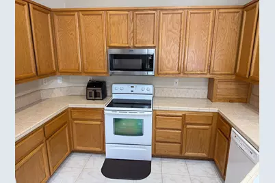 7817 Caracena Ct, Vallejo, CA 94591 - Photo 11