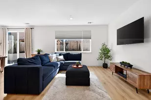 2001 Marigold St, Hollister, CA 95023 - Photo 5