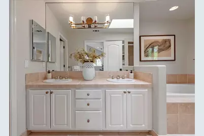 1354 Sherman Ave, Menlo Park, CA 94025 - Photo 21