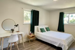 725 W Rialto Ave, Fresno, CA 93705 - Photo 7