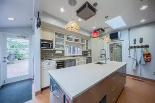 157 15th St, Pacific Grove, CA 93950 - Photo 17