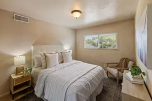 22700 Picador Dr, Salinas, CA 93908 - Photo 17