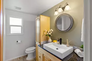 22700 Picador Dr, Salinas, CA 93908 - Photo 17