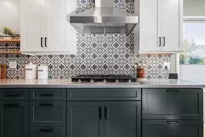 8124 Greenly Dr, Oakland, CA 94605 - Photo 17