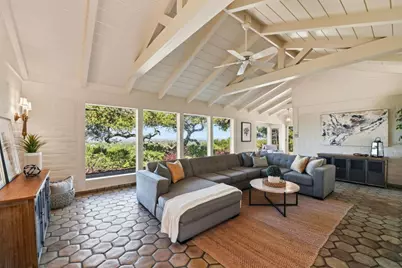 19601 Canon Dr, Los Gatos, CA 95030 - Photo 5