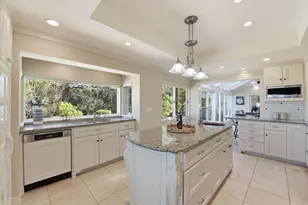 19601 Canon Dr, Los Gatos, CA 95030 - Photo 9