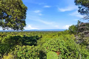 19601 Canon Dr, Los Gatos, CA 95030 - Photo 37