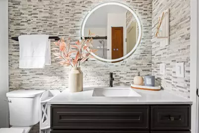 8124 Greenly Dr, Oakland, CA 94605 - Photo 23