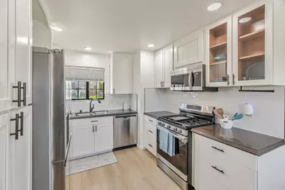 200 Gibson Dr 36, Hollister, CA 95023 - Photo 13