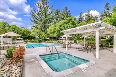 5518 Cribari Cir, San Jose, CA 95135 - Photo 31