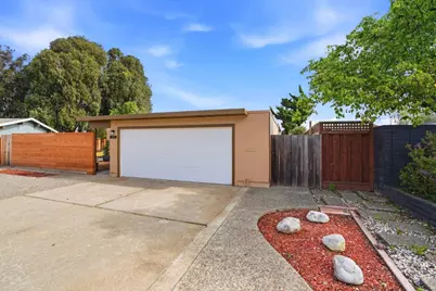 104 Eliza Ct, Foster City, CA 94404 - Photo 3