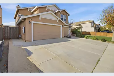 1421 Burgundy Way, Gonzales, CA 93926 - Photo 3