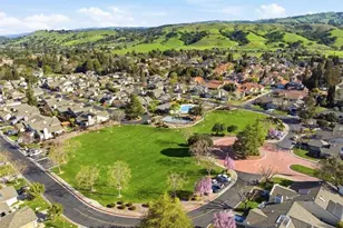 2350 Bayo Claros Cir, Morgan Hill, CA 95037 - Photo 35