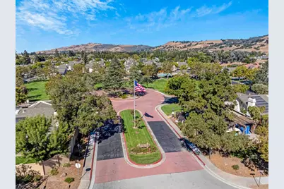 2350 Bayo Claros Cir, Morgan Hill, CA 95037 - Photo 25