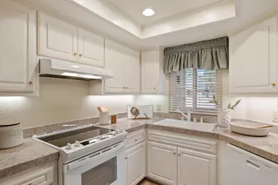 1054 Cedar Gables Dr, San Jose, CA 95118 - Photo 11