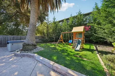 3336 Spring St, Redwood City, CA 94063 - Photo 45