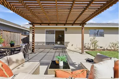 7490 Dumas Dr, Cupertino, CA 95014 - Photo 33