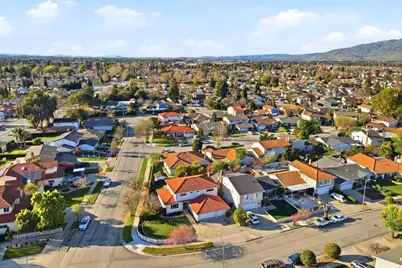 1729 Maysong Ct, San Jose, CA 95131 - Photo 41