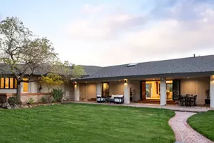 26201 Dori Ln, Los Altos Hills, CA 94022 - Photo 3