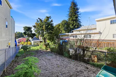 2217 E 24th St, Oakland, CA 94606 - Photo 43