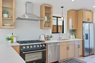 604 Oak Dr, Capitola, CA 95010 - Photo 13