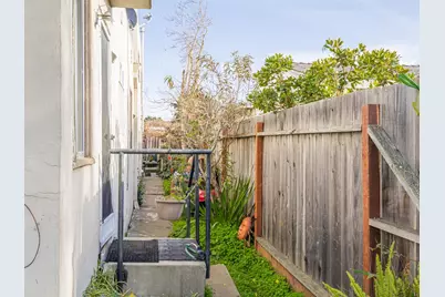 9 Memorial Ave, Freedom, CA 95019 - Photo 17