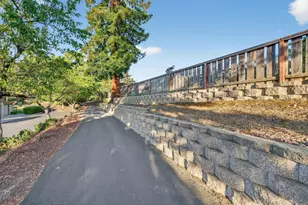 8325 Pinotage Ct, San Jose, CA 95135 - Photo 57