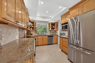 8325 Pinotage Ct, San Jose, CA 95135 - Photo 15