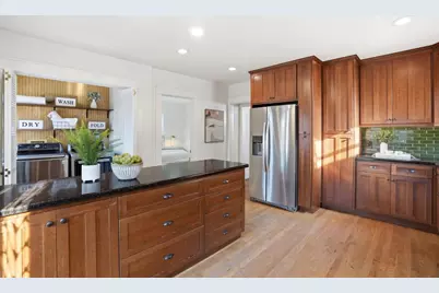 1519 Burrell Ct, San Jose, CA 95126 - Photo 9