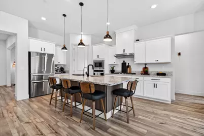 240 Scarlett Way, Hollister, CA 95023 - Photo 7