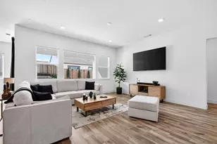 240 Scarlett Wy, Hollister, CA 95023 - Photo 11