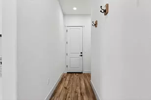 240 Scarlett Wy, Hollister, CA 95023 - Photo 29