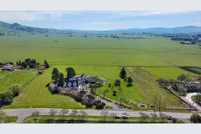 621 Carpenter Dr, Hollister, CA 95023 - Photo 1