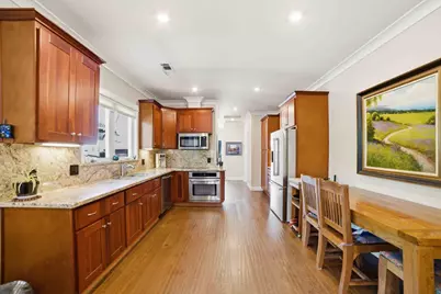 704 S 12th St, San Jose, CA 95112 - Photo 5