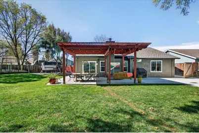 1991 Ervin Ct, Hollister, CA 95023 - Photo 31