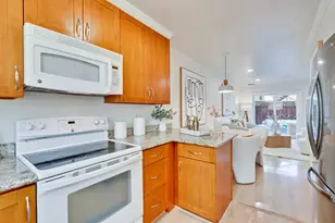 447 Oak Ave, Redwood City, CA 94061 - Photo 11