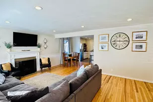 1639 Cypress Ave, San Mateo, CA 94401 - Photo 7