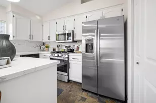 1940 Sycamore Ct, Hollister, CA 95023 - Photo 13