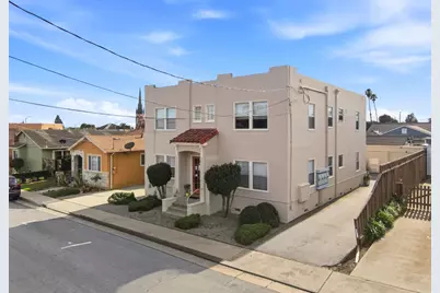 15 Eastern Dr, Watsonville, CA 95076 - Photo 1