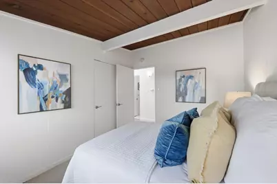 1080 Moffett Cir, Palo Alto, CA 94303 - Photo 11