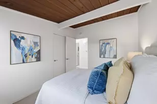 1080 Moffett Cir, Palo Alto, CA 94303 - Photo 11