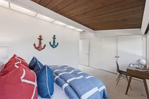 1080 Moffett Cir, Palo Alto, CA 94303 - Photo 13